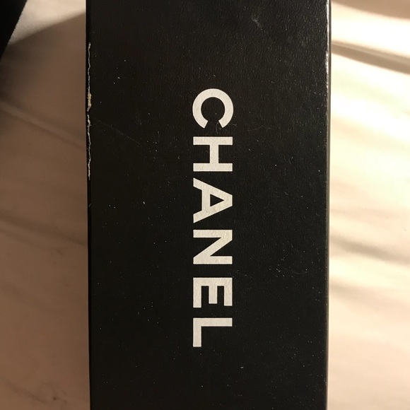 Chanel Sunglasses - Picture 4 of 5